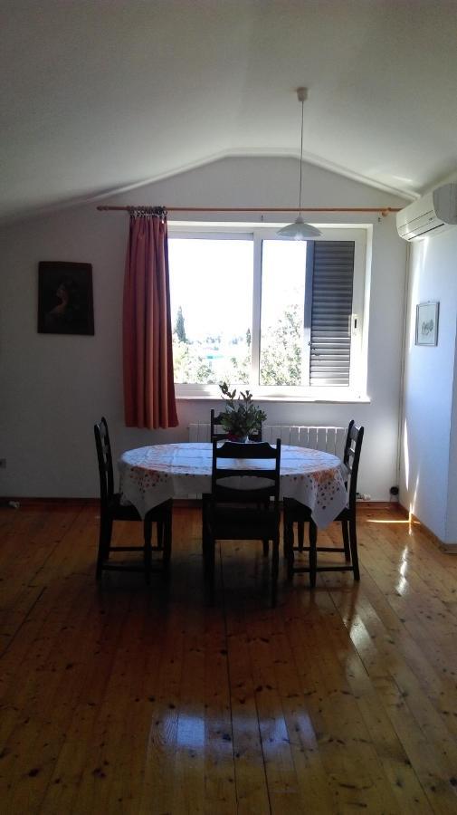 Apartment Elinor 2 Ровин Екстериор снимка